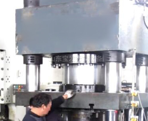 鐵粉成型壓力機(jī)